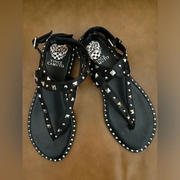 Vince Camuto Jaxien Sandals - Picture 3 of 4